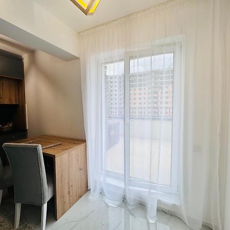 Luxury Apartment Sinuhe Брашов Экстерьер фото