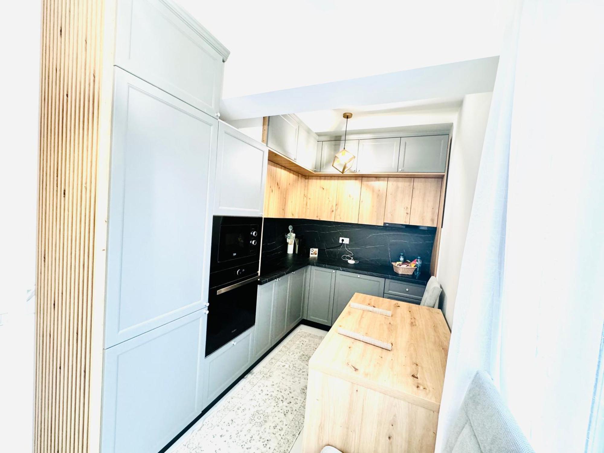 Luxury Apartment Sinuhe Брашов Экстерьер фото